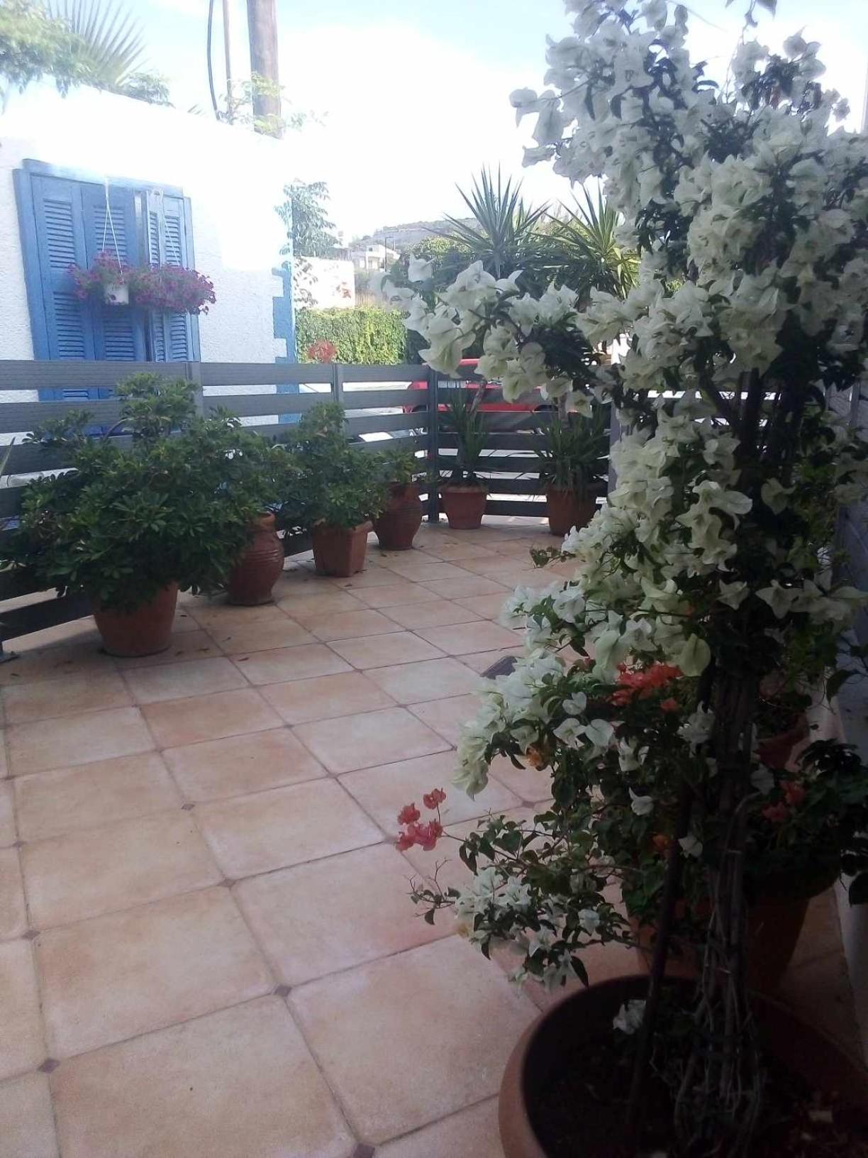 The Getaway Apartment Agia Marina Exterior foto