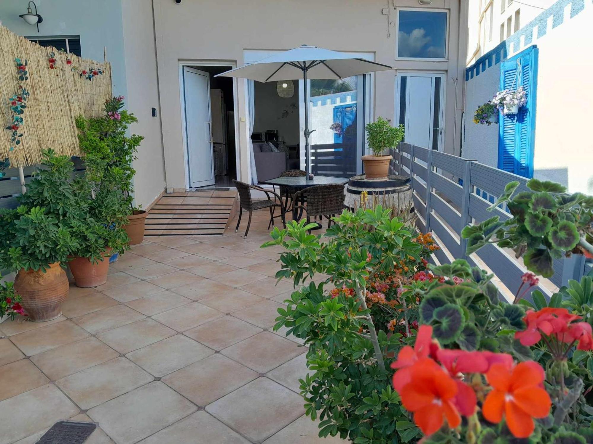 The Getaway Apartment Agia Marina Exterior foto
